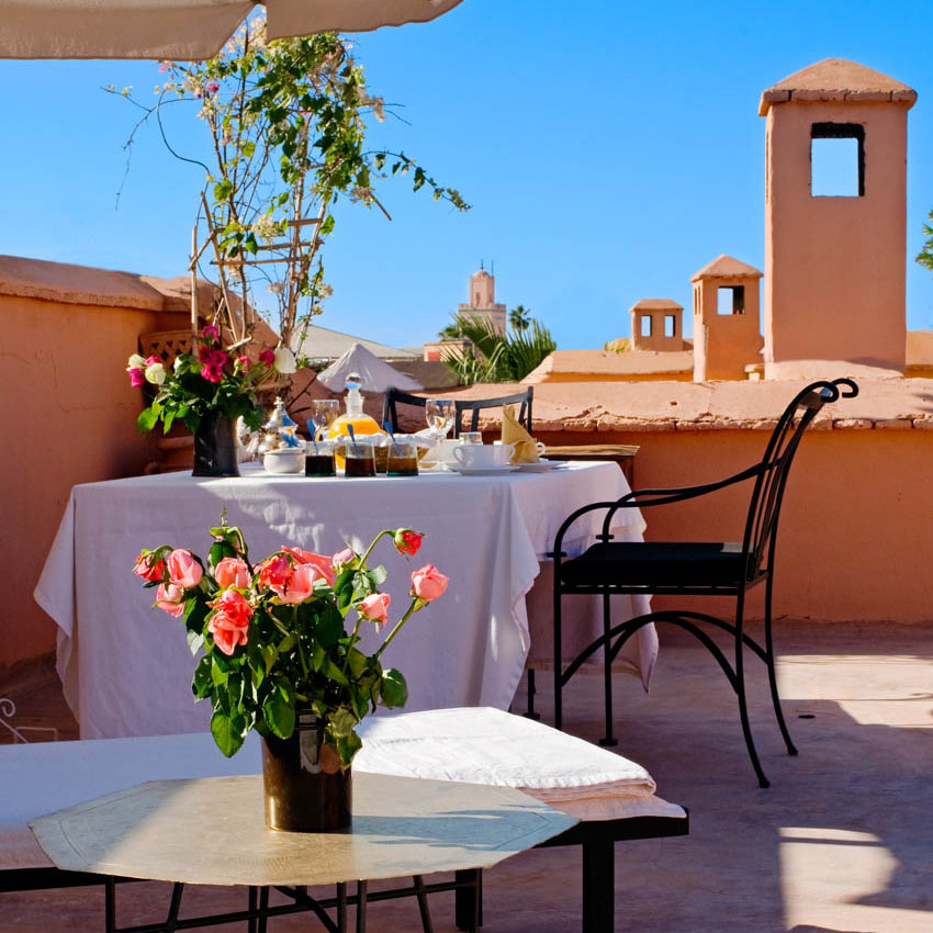 Petit déjeuner sur la terrasse privée